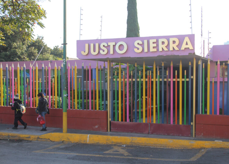 Horario de verano escolar inicia el 3 de marzo
