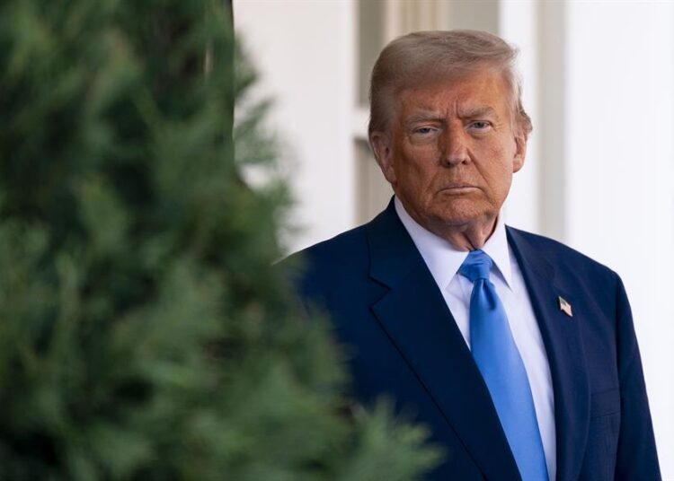 Trump busca acuerdo para Ucrania