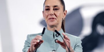 Sheinbaum respalda médicos cubanos en México