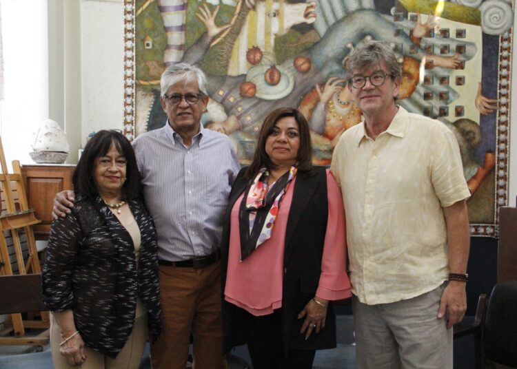 José Bayro y Robert Smith presentan calendario de exposiciones