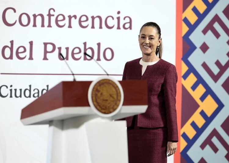 Aprobación de Sheinbaum sube al 80% por su defensa de México ante Trump