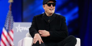 171 mil en Canadá apoyan revocar ciudadanía de Musk