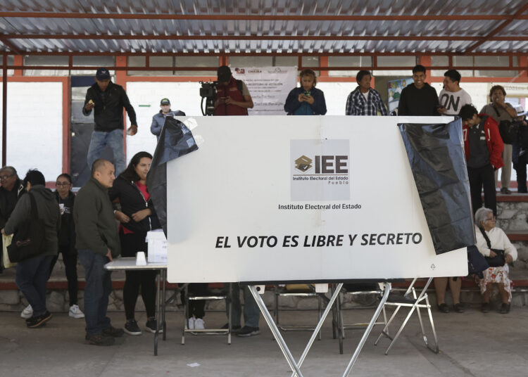 Cabildo valida resultados de plebiscitos de San Sebastián de Aparicio