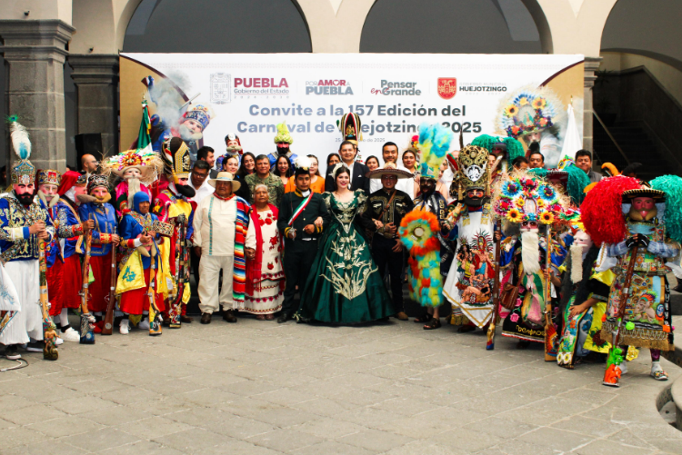 Armenta y Solís inauguran el primer Convite del Carnaval de Huejotzingo