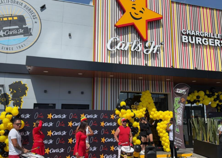 VIDEO: Carl´s Jr. abre sucursal en Lomas de Angelópolis con un concepto diferente