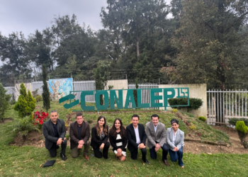Dan banderazo de inicio de semestre en Conalep Teziutlán
