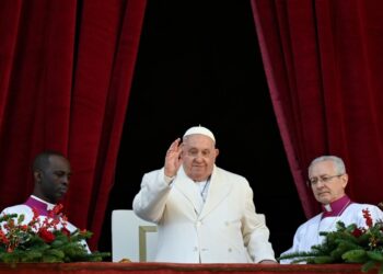 Papa Francisco pasa una noche tranquila tras su crisis respiratoria