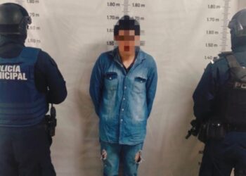 Cuautlancingo detiene a hombre con vehículo robado