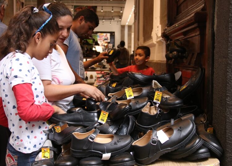 Gobierno del Estado invertirá 200 mdp en calzado escolar