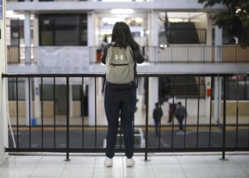 Adolescentes en México faltan a clases por  menstruación