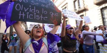 Gobierno estatal garantiza libre tránsito de contingentes en marcha 8M