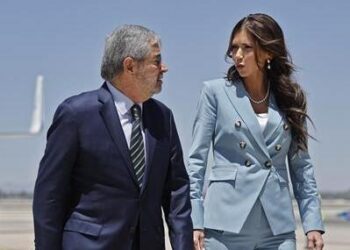 Secretaria de Seguridad de EE. UU. se reúne con Sheinbaum