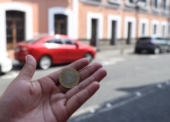 Aprueban tarifa de 10 pesos a partir de la cuarta hora de parquímetros