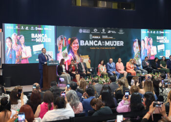 En marcha banca de la Mujer