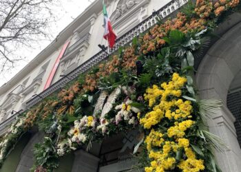 Entre flores y mariposas, la primavera mexicana llega a Madrid