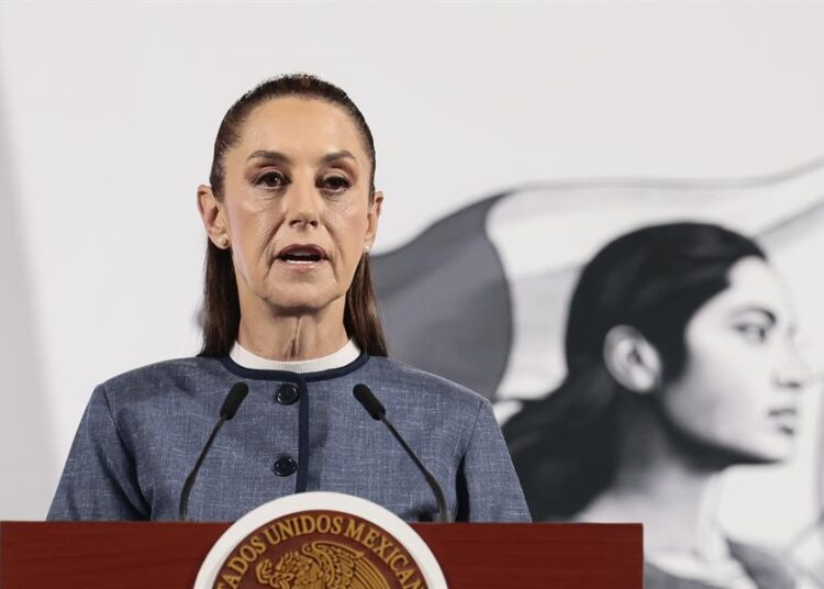 Sheinbaum niega que visita de secretaria de EE.UU. sea por aranceles