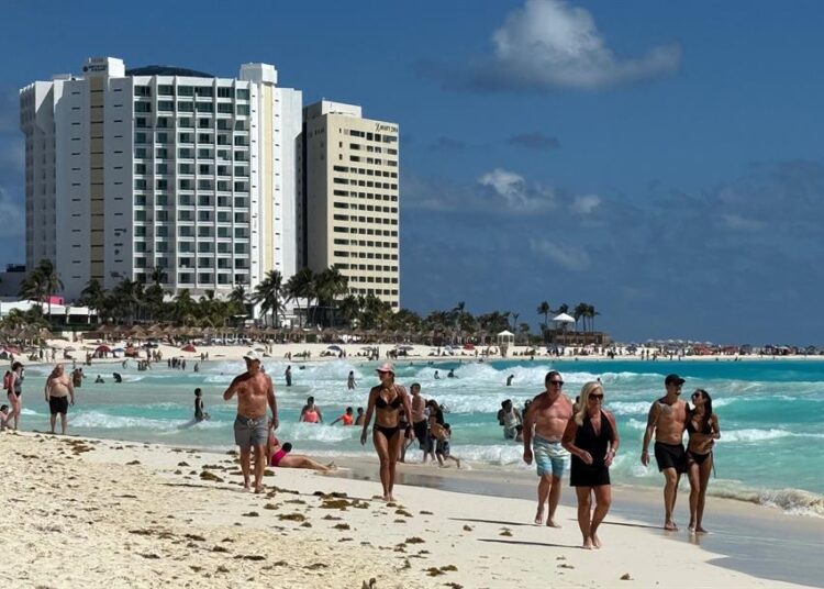 Turismo internacional en México crece 8.5 %