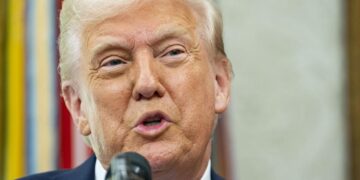Trump ofrece ayuda a Birmania tras terremoto que deja centenares de muertos