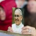 El papa se asomará este domingo desde la ventana del hospital