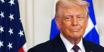 Trump respalda a su asesor por filtración sobre Yemen