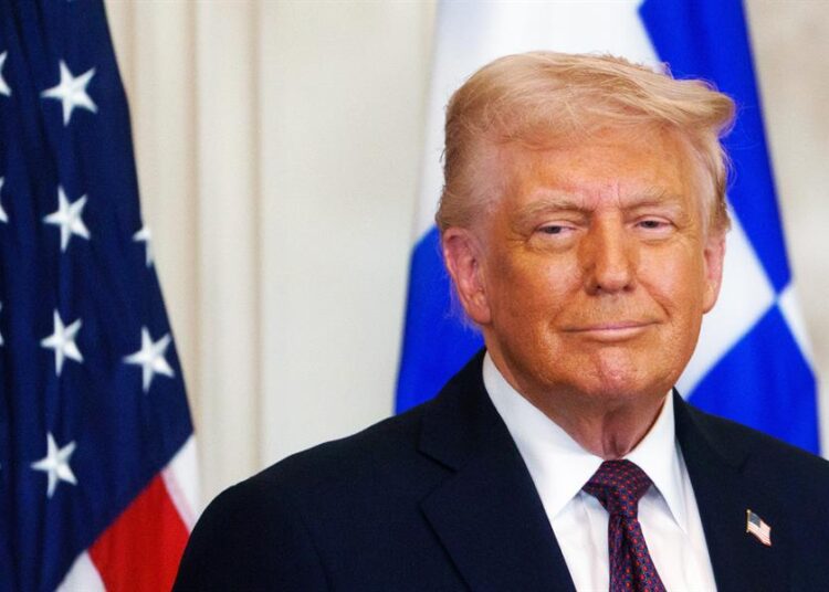 Trump respalda a su asesor por filtración sobre Yemen