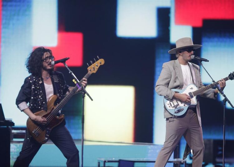 Morat y Camilo lanzan ‘Me toca a mí’, un sencillo de amor no correspondido