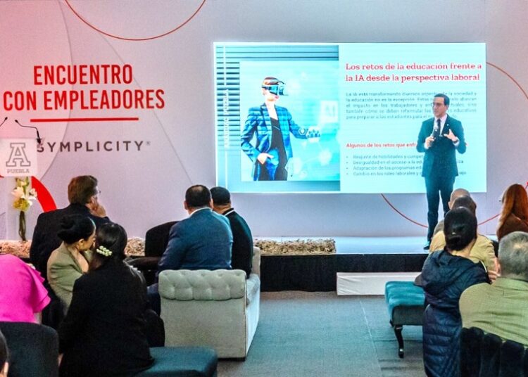 Anáhuac Puebla y sector empresarial fortalecen vínculos para impulsar talento profesional