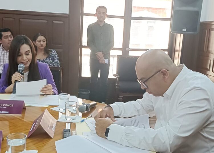 Yo no vengo a calentar la silla; solicité investigar a regidor que no sesionó: Shirley Ponce