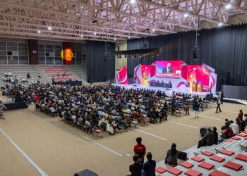 Ibero Puebla celebra la graduación de 590 estudiantes