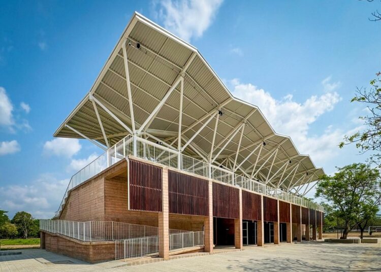 Cemex construye innovadora Unidad Deportiva en Zanatepec, Oaxaca
