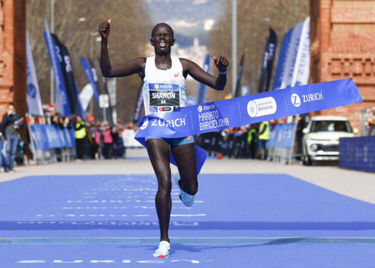 La keniana Sharon Chelimo bate el récord del Maratón de Barcelona