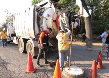 Agua de Puebla da mantenimiento a 2,500 kilómetros de la red de drenaje