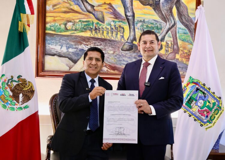 Raymundo Atanacio Luna rinde protesta como coordinador del Plan Hídrico