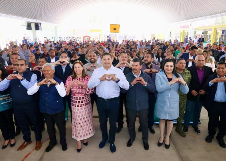 En marcha programa de Panales para escuela solar 2025