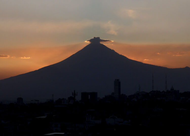 Comunidad de Upaep elabora proyecto para investigar y monitorear volcanes activos
