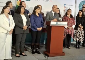 Morena convoca a ir al Zócalo de la CDMX este domingo