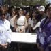Lilia Cedillo recibe pliego petitorio general de la BUAP