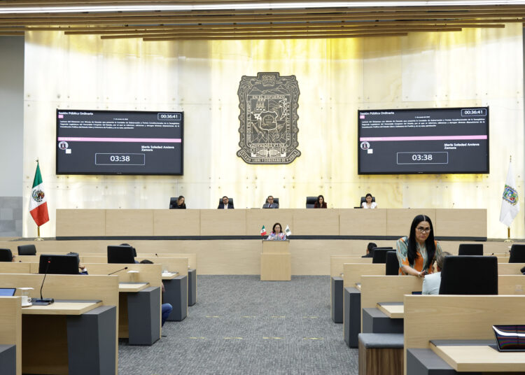 Habrá un diputado migrante en el Congreso de Puebla, será una posición plurinominal