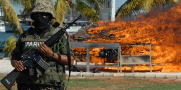 Autoridades mexicanas incineran casi 2 toneladas de narcóticos Ciudad Juárez