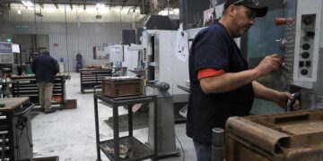 Productos que subirán de precio por los aranceles de EE.UU. a México, Canadá y China