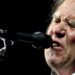 Neil Young cancela su concierto benéfico en Ucrania
