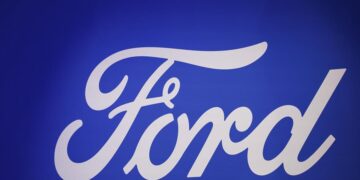 EE. UU. considera retrasar un mes los aranceles a sector automotriz