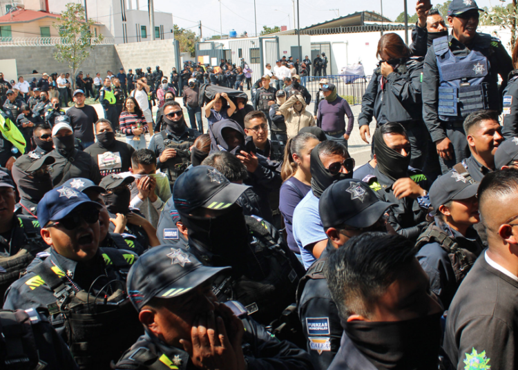 Policías municipales levantan paro tras acuerdo con alcalde Pepe Chedraui (Video)