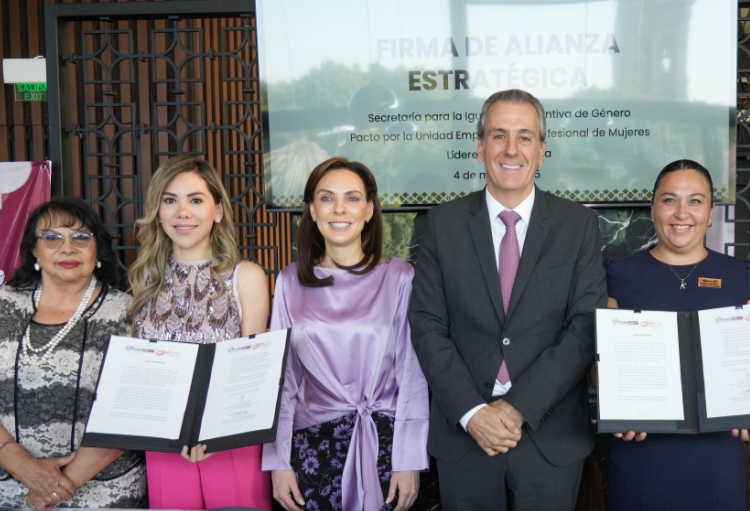 Ayuntamiento refuerza liderazgo femenino empresarial y encabeza firma estratégica
