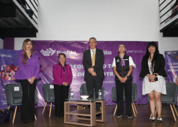 Ayuntamiento brinda a universitarias foro “La seguridad también es de nosotras”
