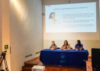 IEE imparte conferencia “Todas juntas, todas diversas” en la BUAP