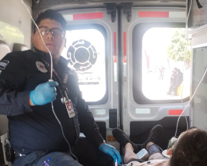 Sujeto es baleado por no ceder el paso en la 13 poniente, PC lo atendió