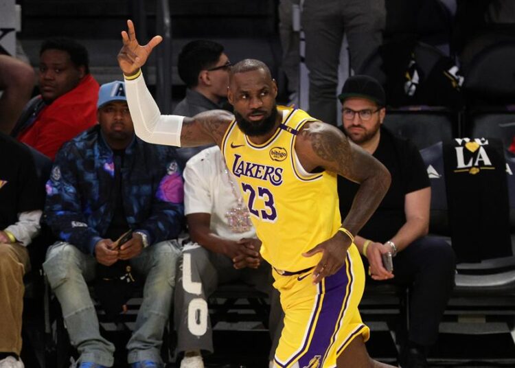 LeBron James rompe el techo de los 50 mil puntos en la NBA
