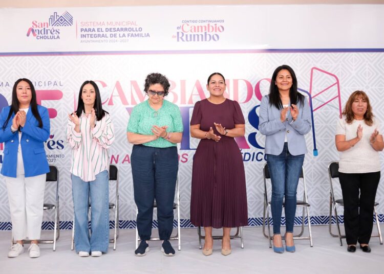 Lupita Cuautle entrega 177 aparatos ortopédicos