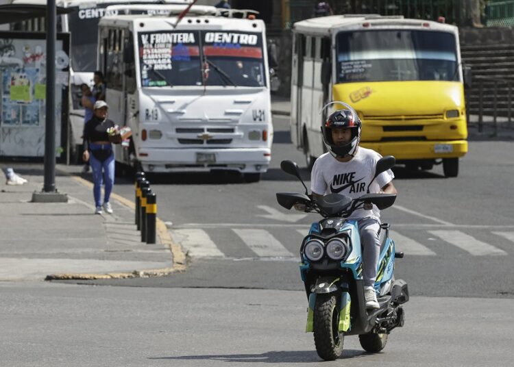 Piden al Congreso que legisle para regular uso de motos
